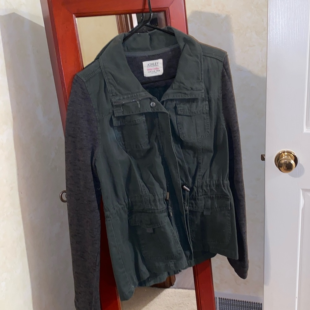 Ashley by 26 International utility collection jacket. Women’s size medium.